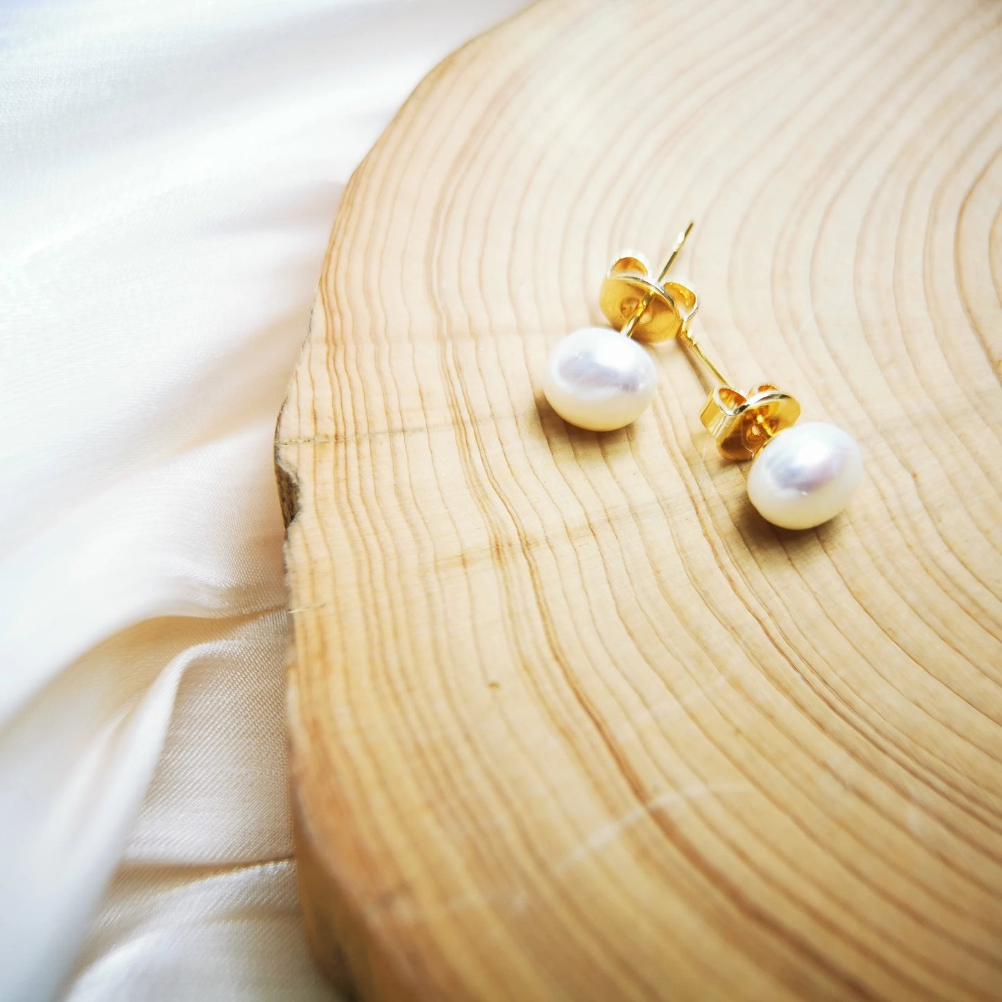 Timeless White Lustruous Pearls Studs- 18K Gold