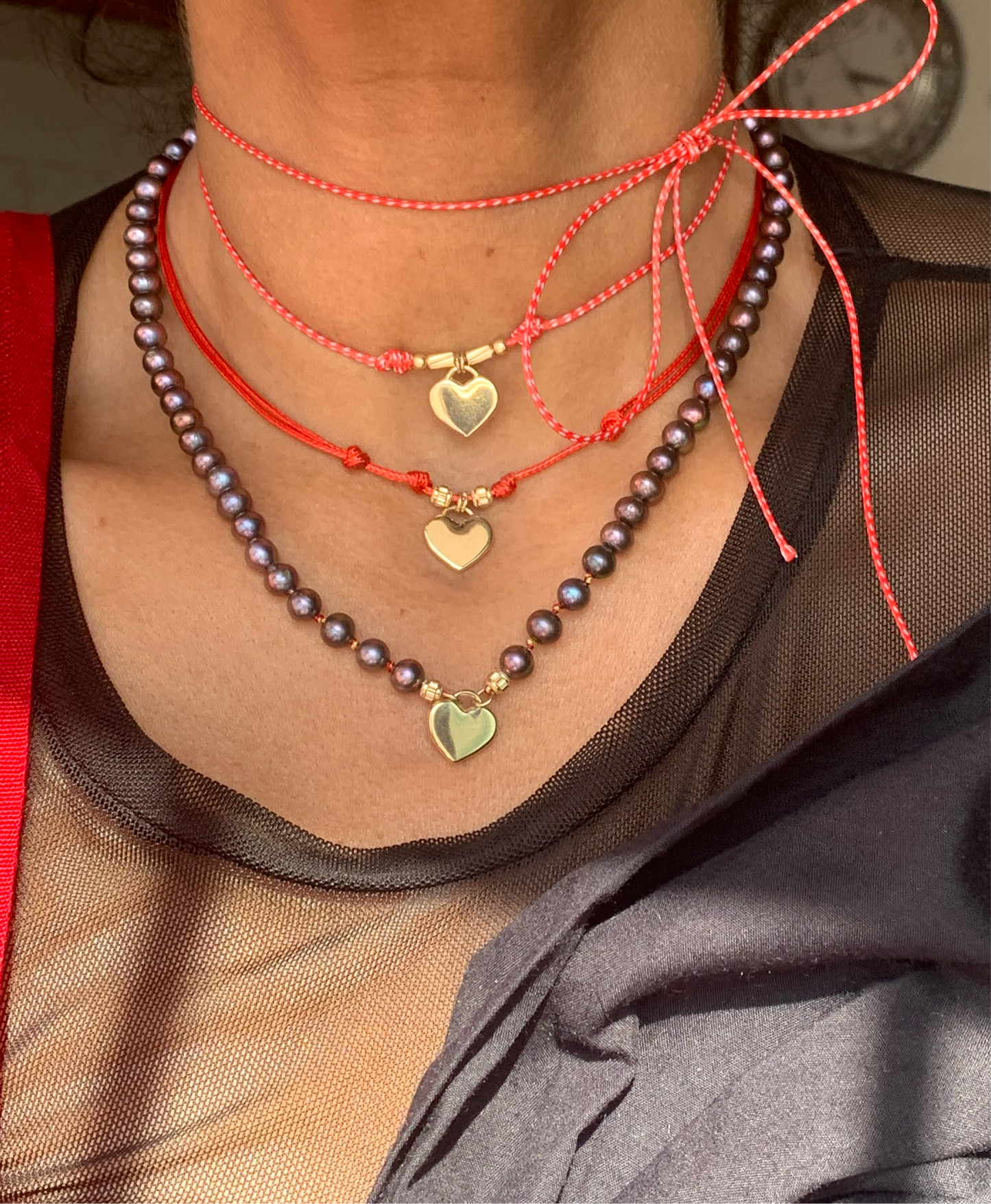 Heart Lock Necklace, Hero Gift for Her, Red String Jewelry, Self-Love Gift, Minimalist Gold Necklace, Women’s Day Gift Idea, Cadeau Femme Maroc, Collier Rouge Symbolique, Bijou Spiritualité, Matana le-isha, מתנה לנשים מעוצבת בעבודת יד, Lucky Charm Necklace, Artisan Jewelry Morocco, Cadeau d’Amour, Small Gift for Wedding Guests, Bridal Blessing Jewelry, Spiritual Gift Handmade, Meaningful Gift for Women.