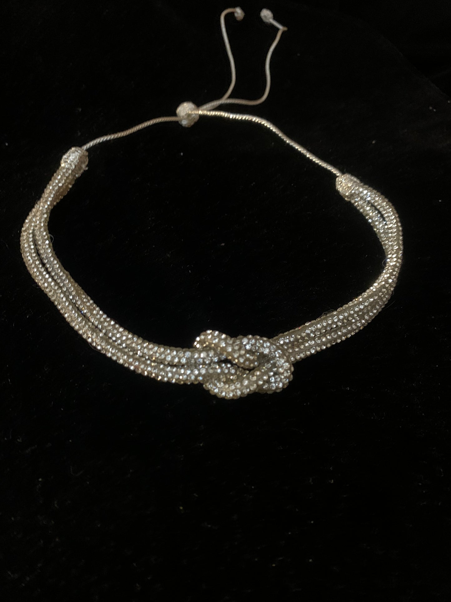 Infinity Choker Gift, Cadeau Femme Mariage, תכשיט חגיגי לחתונה יהודית, Handmade Crystal Choker, Cadeau d’Entreprise Maroc, מתנה לחינה או שבת כלה, Elegant Guest Gift, Fine Artisan Jewelry Morocco, Bijou Fait Main, Moroccan Judaica Accessories, Cadeau Symbolique, תכשיט בעבודת יד, Timeless Statement Necklace, Gift for Her Morocco, Bridal Party Gift Idea, Cadeau Mariée Chic, Opal Bazaar Crafted Beauty