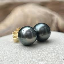 Timeless Tahitian Pearls Studs- 18K Gold
